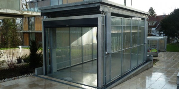 Montauto Mod A1S Ascensore per auto, montauto, elevatore per auto, sollevatore per auto, piattaforma elevatrice a comando elettrico con movimentazioni oleodinamiche per traslazione di autovetture tra piani definiti a pantografo con coperchio di chiusura fossa