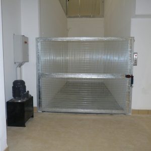 Ascensori per auto, Sistemi di parcheggio, Montauto, Elevatori per auto, Sollevatori per auto, Montacarichi. Elevatori per merce